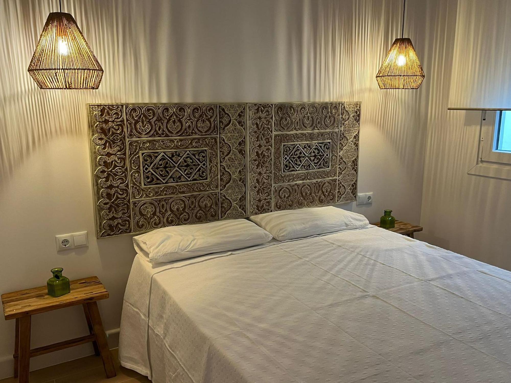 Apartamentos La Higuera 2 罗塔 外观 照片