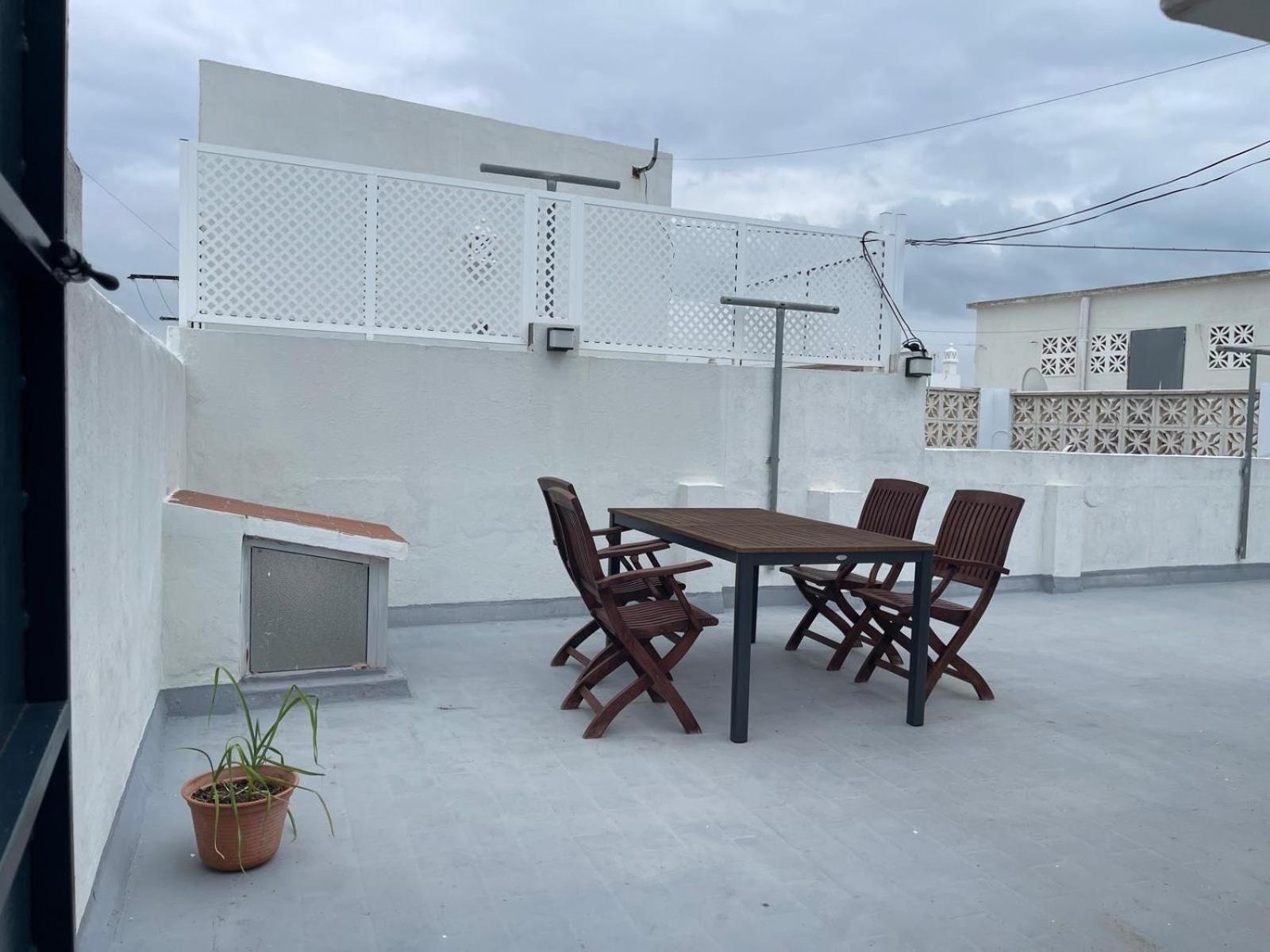 Apartamentos La Higuera 2 罗塔 外观 照片